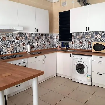 Appartamento Alfresco - 2 Bedroom Unit And Pool Għajnsielem