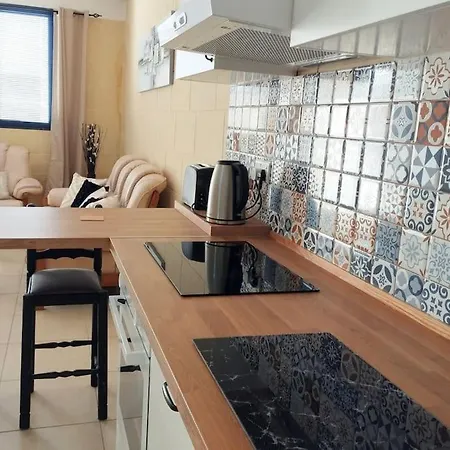 Alfresco - 2 Bedroom Unit And Pool Għajnsielem